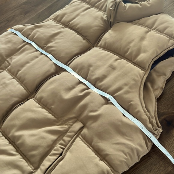 Old Mill Men’s 2XL Tan Puffer Vest - Picture 4 of 12